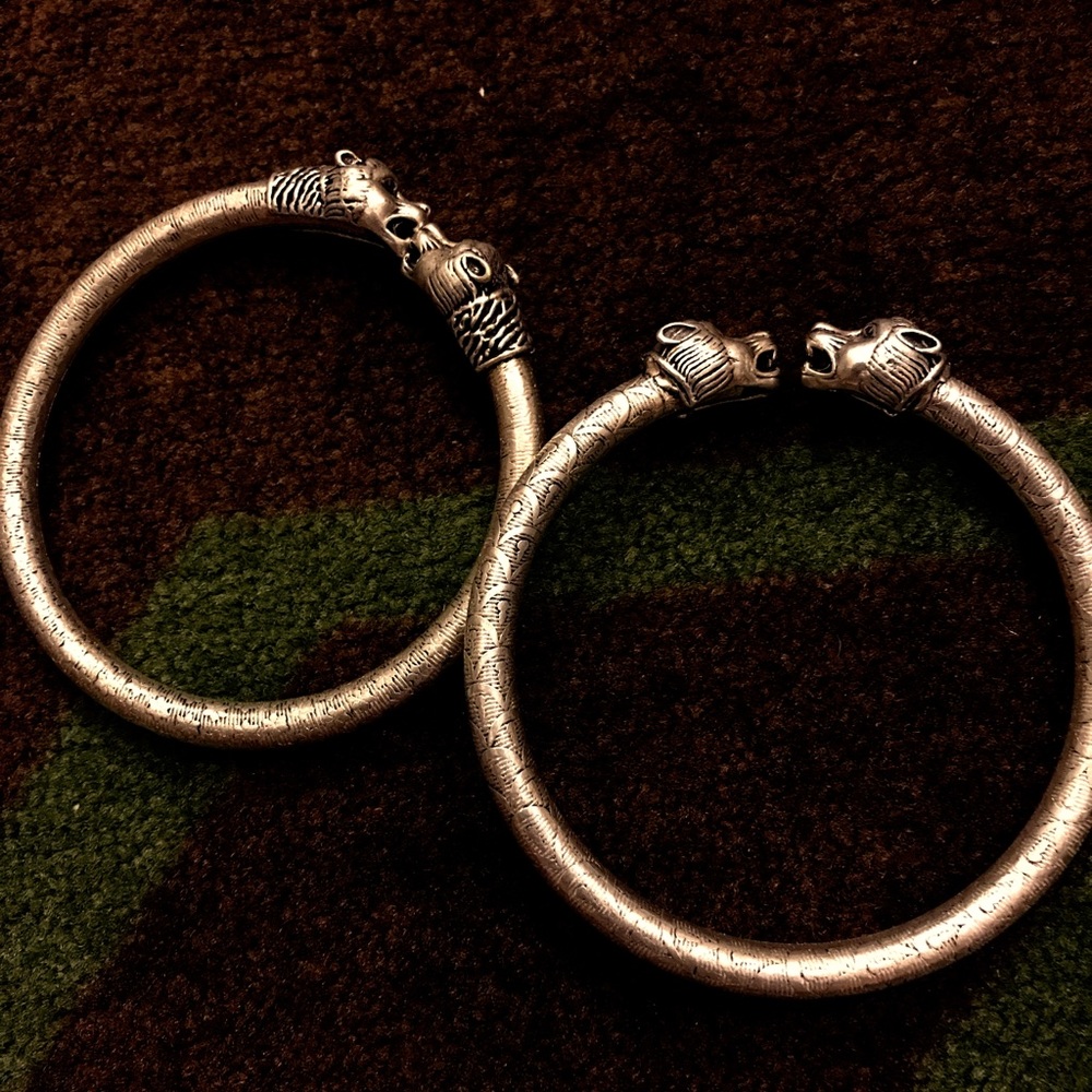 Silver mix bangle set
